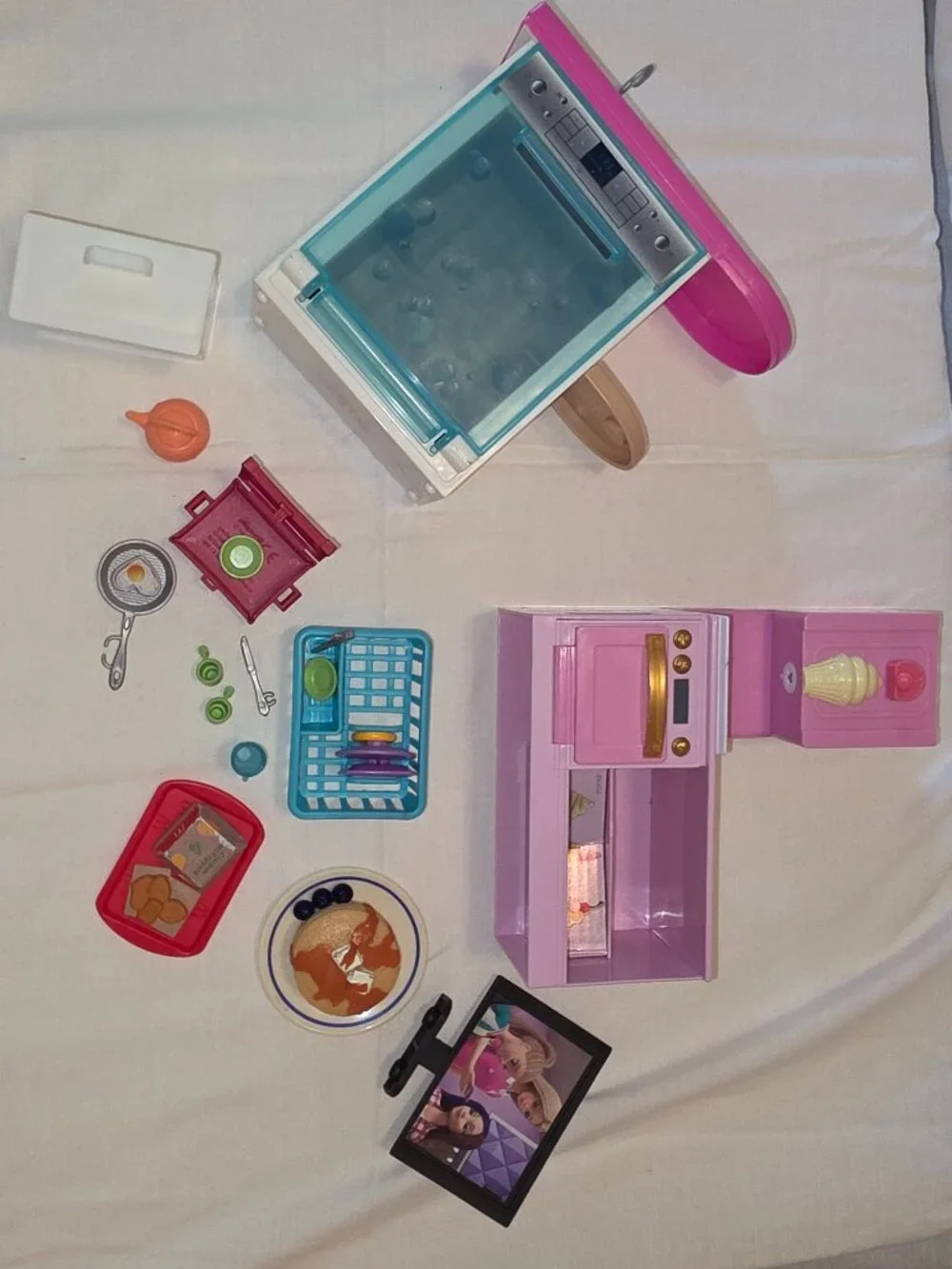 Barbie Accessories Lot Random Toy Kitchen Play Set Sink Dishwasher Oven